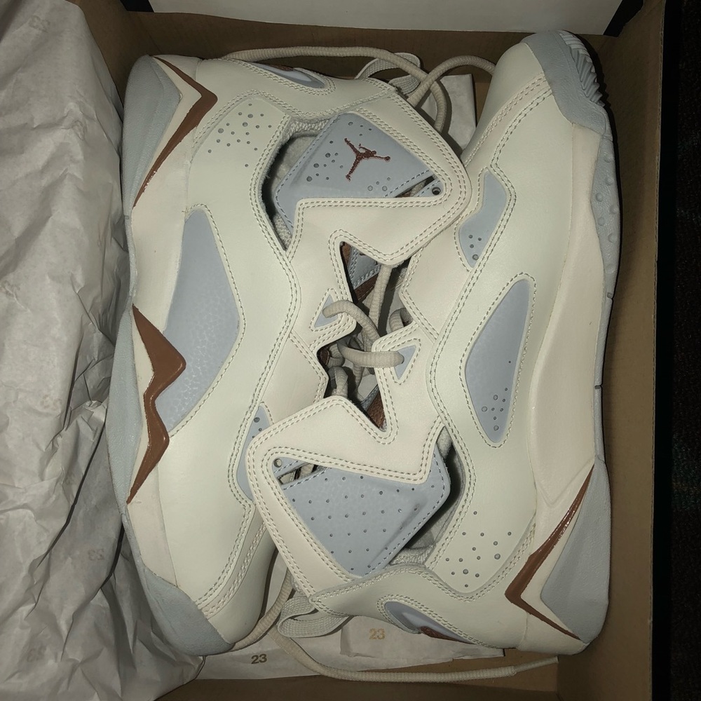 Jordan’s true flight gg